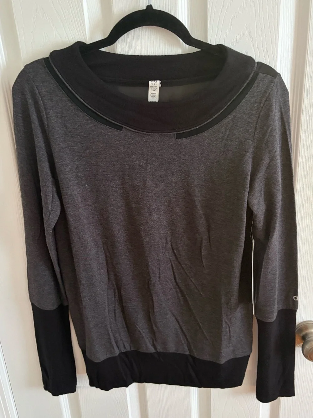 ALO yoga Mirage Long Sleeve black and gray sheer panel shirt size M NWT